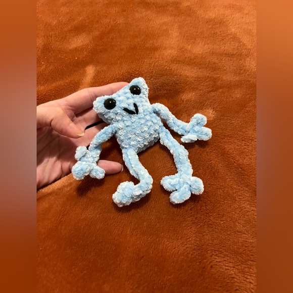 Hand Crafted Other - Plush Crocheted Leggy Frog 🐸